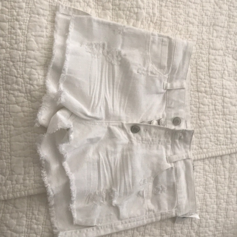 White almost famous perm shorts